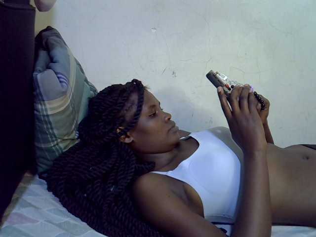 Cute-aliyah live cam on BongaCams
