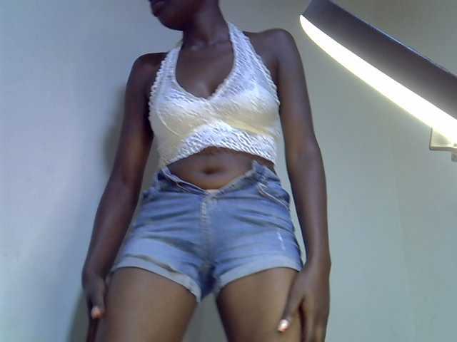 Cute-aliyah live cam on BongaCams