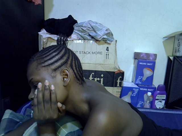 Cute-aliyah live cam on BongaCams