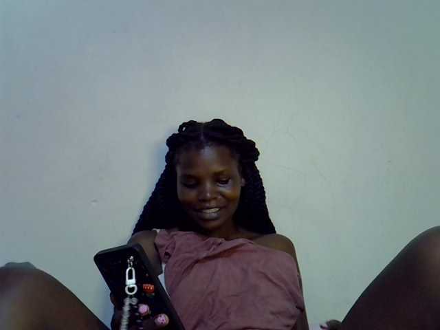Cute-aliyah live cam on BongaCams