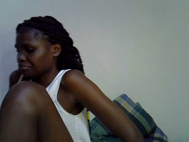 Cute-aliyah live cam on BongaCams