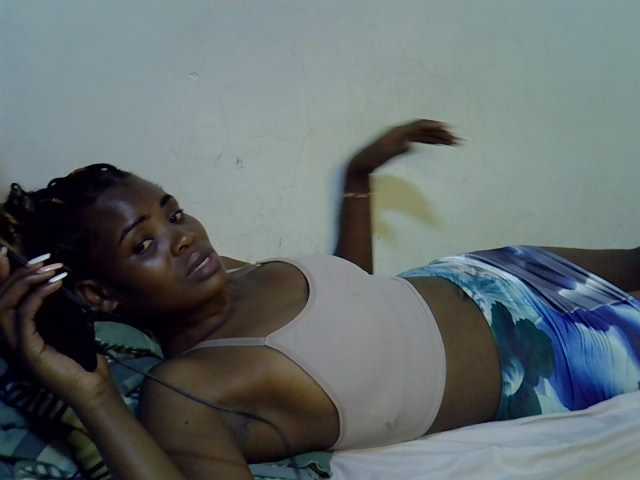 Cute-aliyah live cam on BongaCams