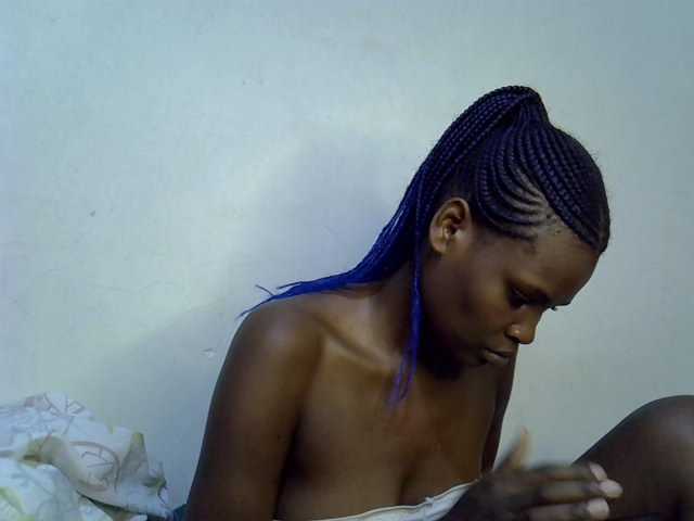 Cute-aliyah live cam on BongaCams