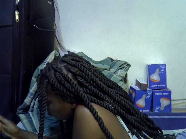 Cute-aliyah live cam on BongaCams
