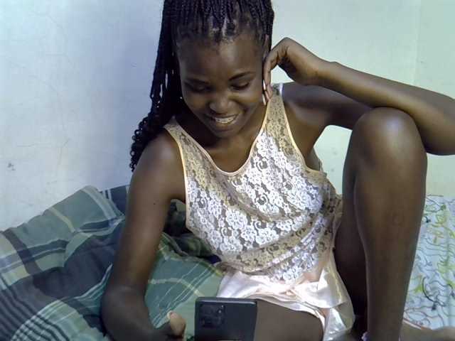 Cute-aliyah live cam on BongaCams