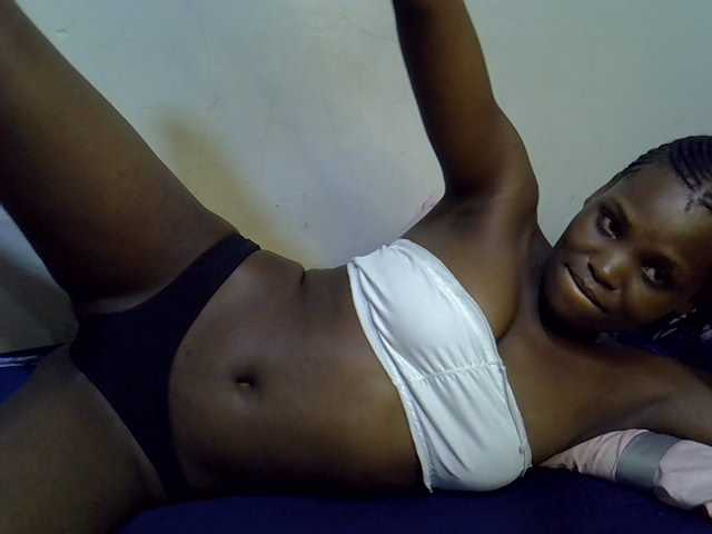 Cute-aliyah live cam on BongaCams