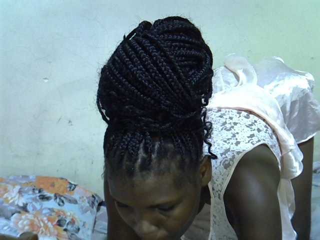 Cute-aliyah live cam on BongaCams