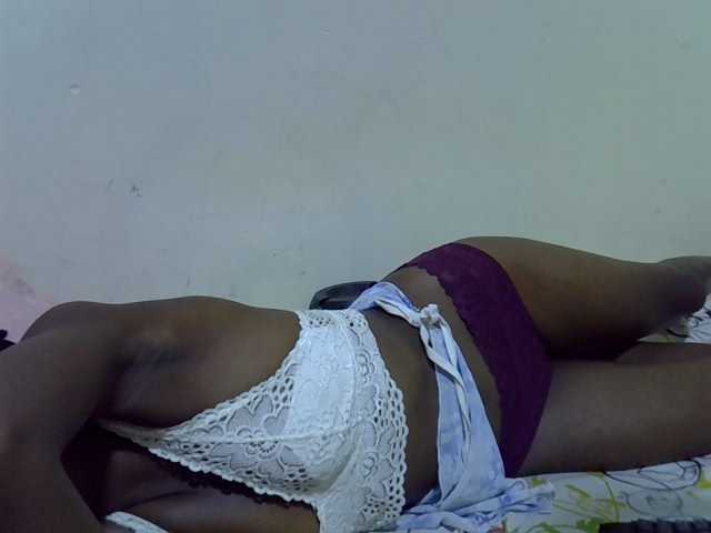 Cute-aliyah live cam on BongaCams