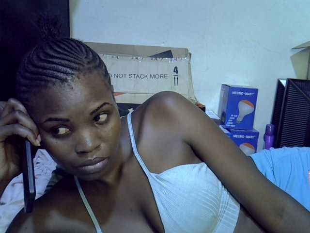 Cute-aliyah live cam on BongaCams