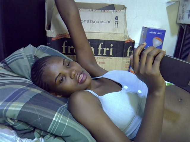 Cute-aliyah live cam on BongaCams