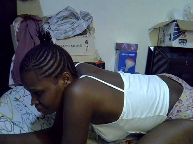 Cute-aliyah live cam on BongaCams