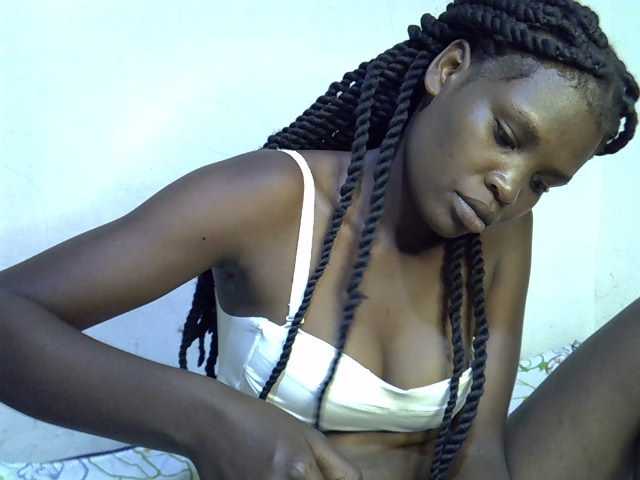 Cute-aliyah live cam on BongaCams