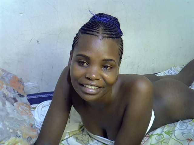 Cute-aliyah live cam on BongaCams