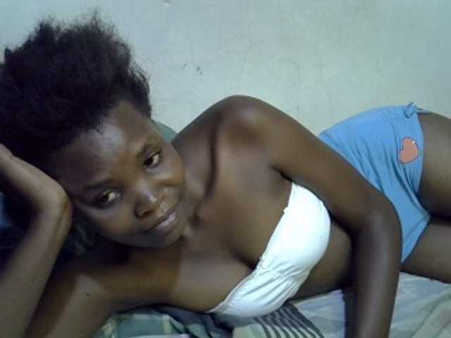 Cute-aliyah live cam on BongaCams