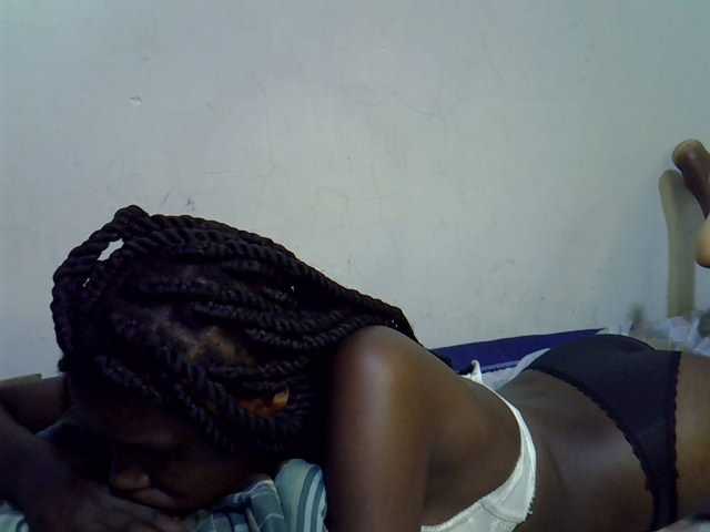 Cute-aliyah live cam on BongaCams