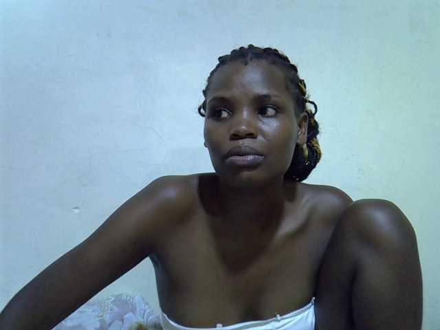 Cute-aliyah live cam on BongaCams