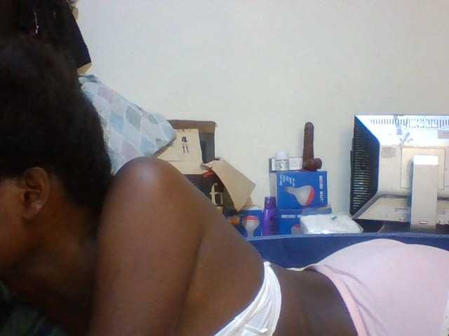 Cute-aliyah live cam on BongaCams