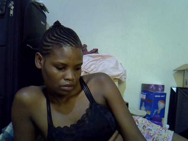 Cute-aliyah live cam on BongaCams