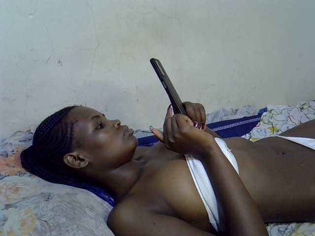 Cute-aliyah live cam on BongaCams