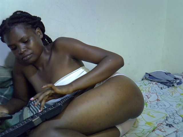 Cute-aliyah live cam on BongaCams