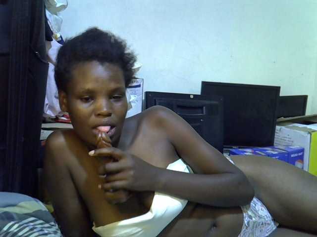 Cute-aliyah live cam on BongaCams