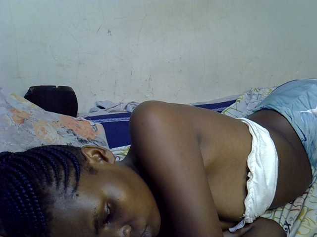 Cute-aliyah live cam on BongaCams