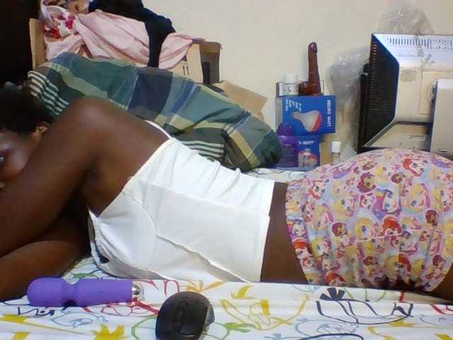 Cute-aliyah live cam on BongaCams