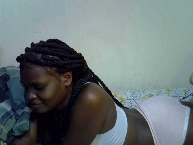 Cute-aliyah live cam on BongaCams