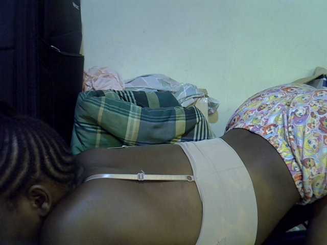 Cute-aliyah live cam on BongaCams