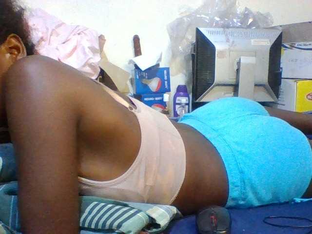 Cute-aliyah live cam on BongaCams