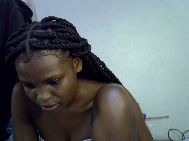 Cute-aliyah live cam on BongaCams