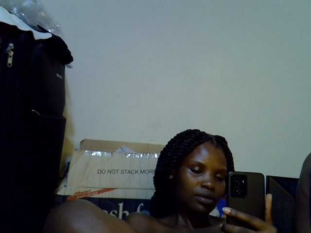Cute-aliyah live cam on BongaCams