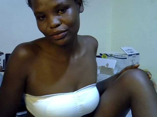 Cute-aliyah live cam on BongaCams