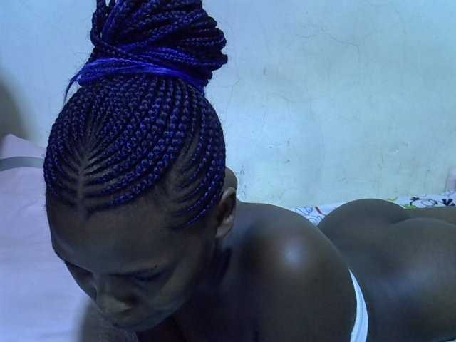 Cute-aliyah live cam on BongaCams