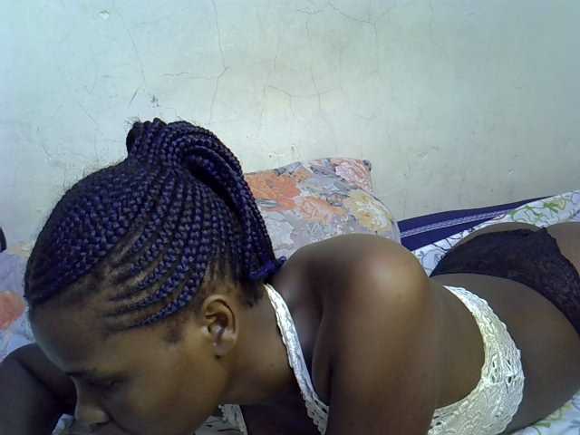 Cute-aliyah live cam on BongaCams
