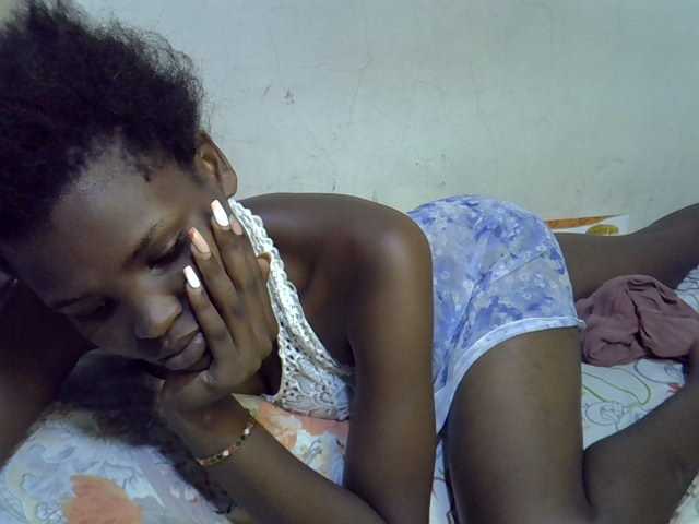 Cute-aliyah live cam on BongaCams
