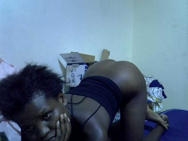 Cute-aliyah live cam on BongaCams