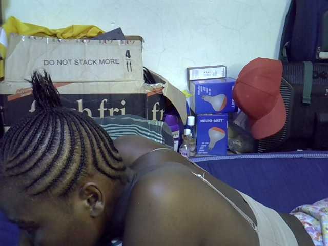 Cute-aliyah live cam on BongaCams