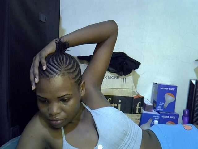 Cute-aliyah live cam on BongaCams