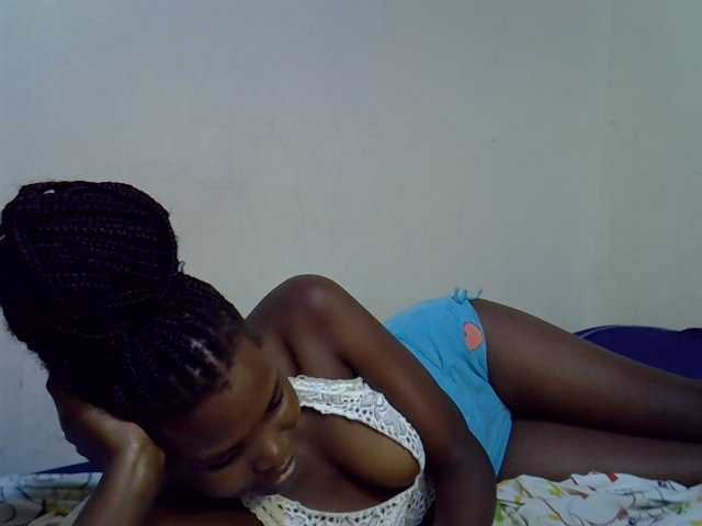 Cute-aliyah live cam on BongaCams