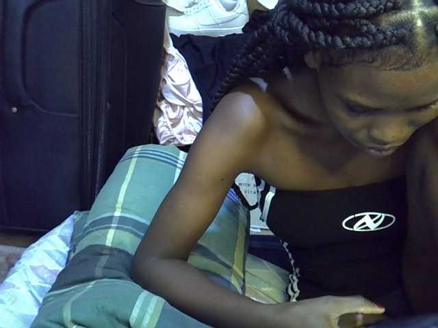 Cute-aliyah live cam on BongaCams
