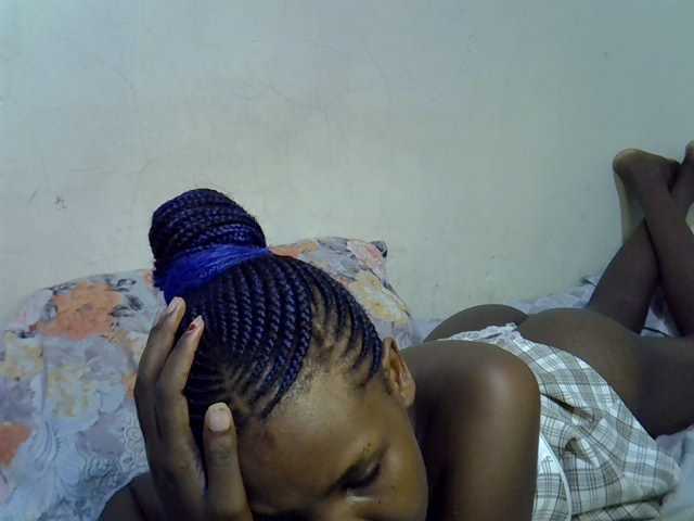 Cute-aliyah live cam on BongaCams