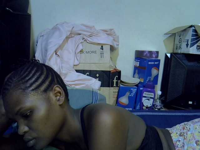Cute-aliyah live cam on BongaCams