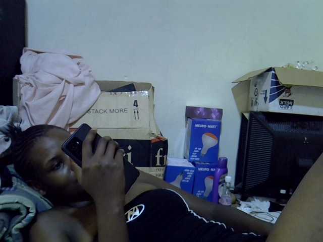 Cute-aliyah live cam on BongaCams