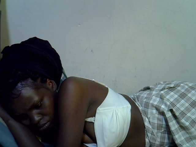 Cute-aliyah live cam on BongaCams