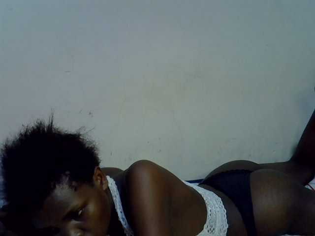 Cute-aliyah live cam on BongaCams