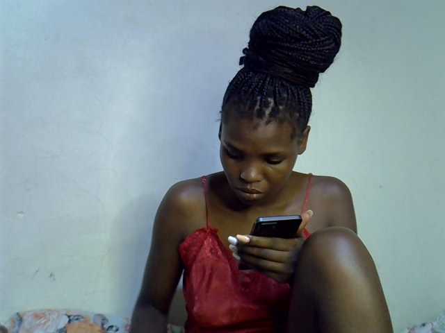 Cute-aliyah live cam on BongaCams