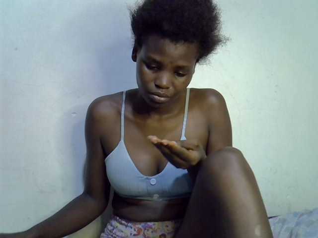 Cute-aliyah live cam on BongaCams