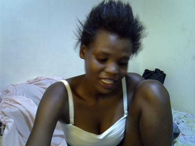 Cute-aliyah live cam on BongaCams