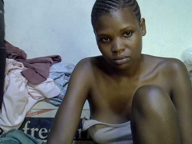 Cute-aliyah live cam on BongaCams